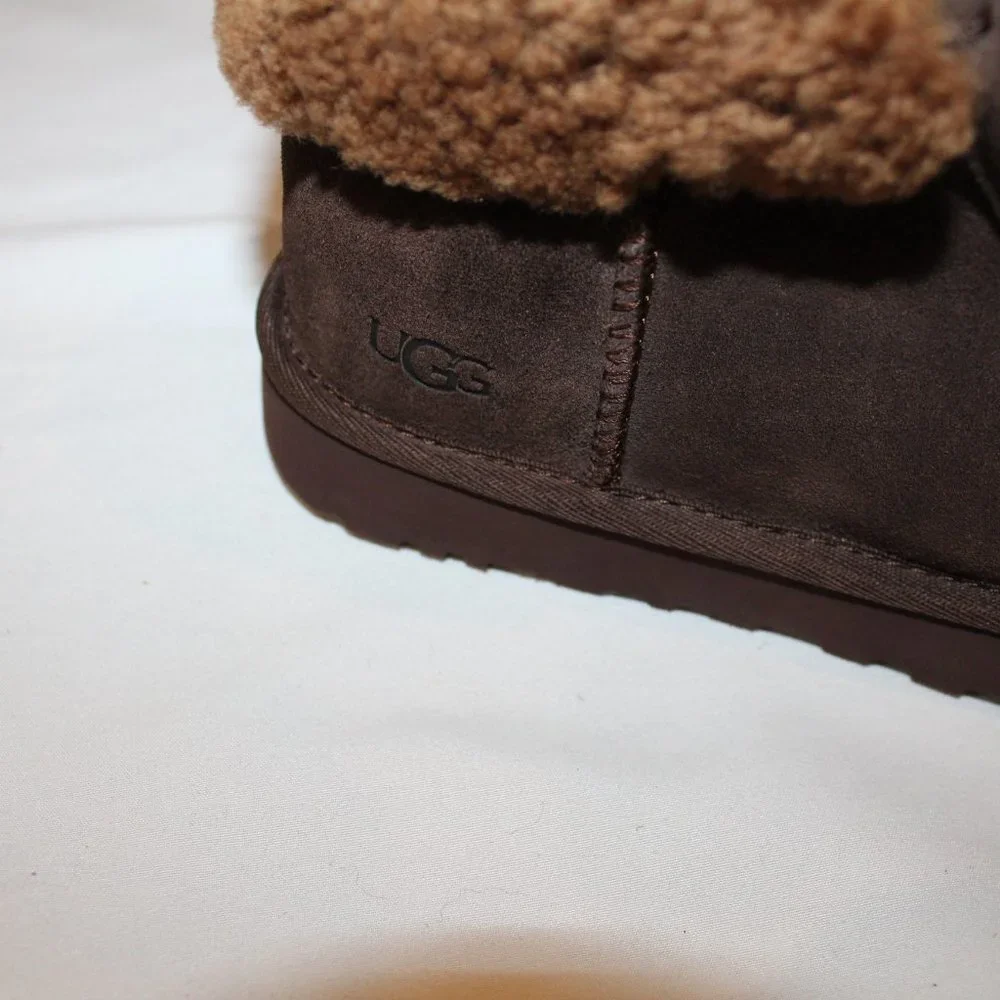 NIB UGG WOMEN'S FUNKARRA ZIP FRONT SHEARLING CUFF SUEDE ANKLE‎ BOOTS